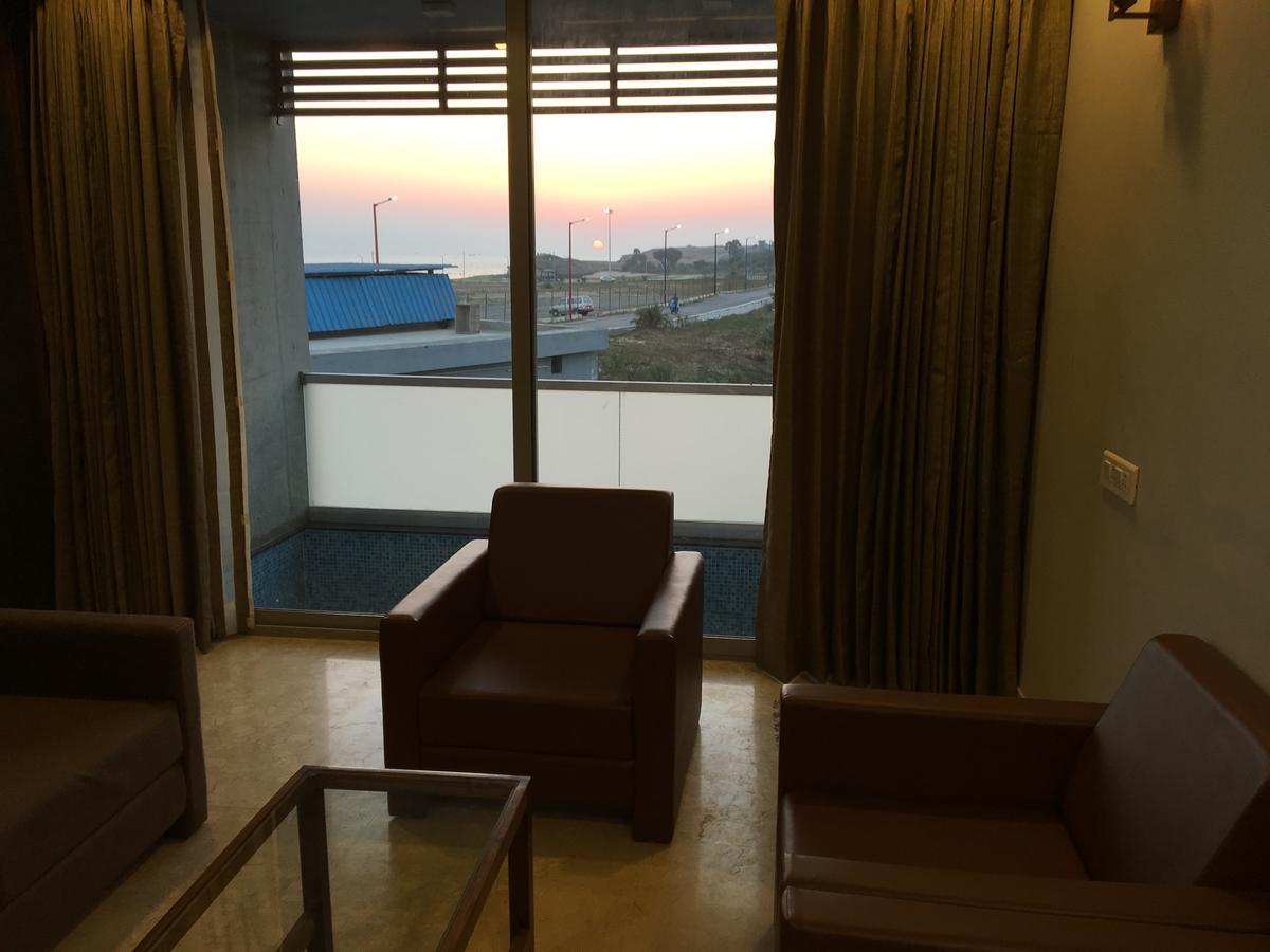 Krishna Beach Resorts - Diu Esterno foto